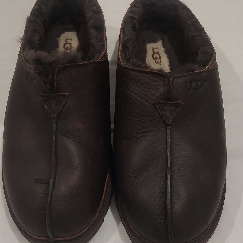 UGG Men's Dark Brown Leather Slip-On Clogs with Shearling